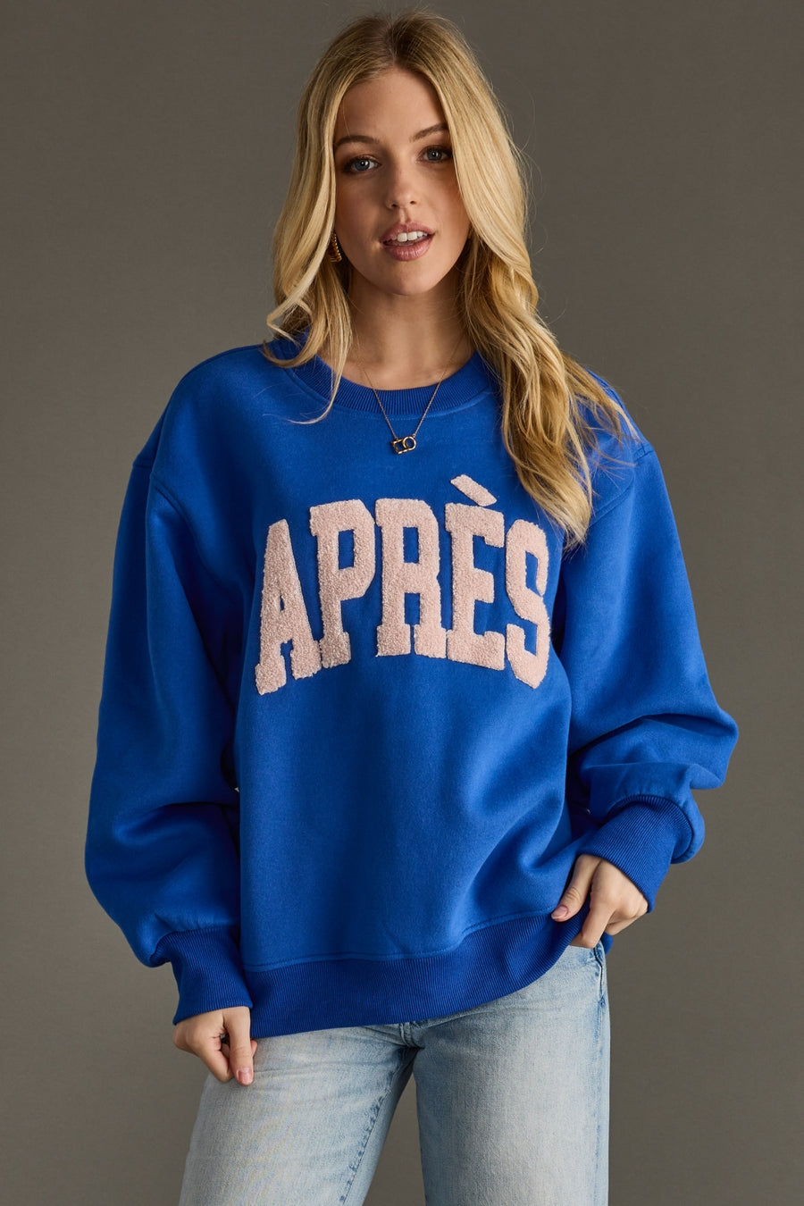 blue and light Pink Apres sweatshirt, apres sweatshirt, blue sweatshirt, oversized sweatshirt, women's sweatshirt, ski trip
