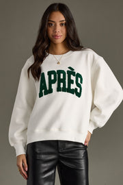 white apres sweatshirt, apres sweatshirt, white sweatshirt, oversized sweatshirt, women's sweatshirt, ski trip