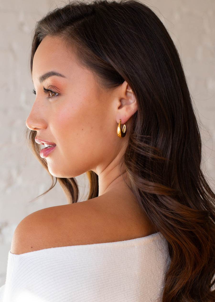Luxe Gold Teardrop Hoops