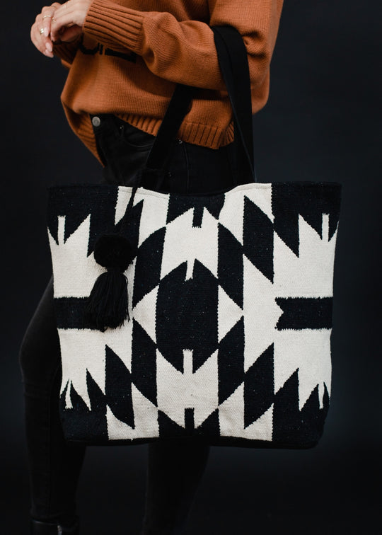 WOVEN-453_BLACK