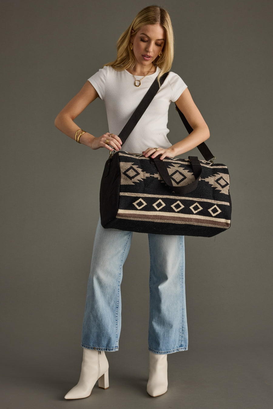 WOVEN-738_BLACK