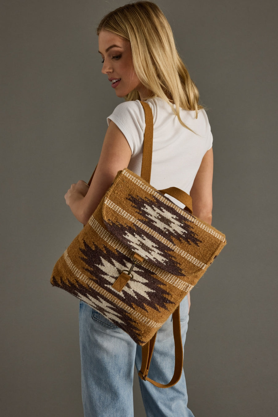 WOVEN-813_TAN