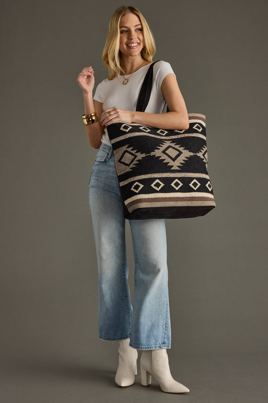 WOVEN-740_BLACK