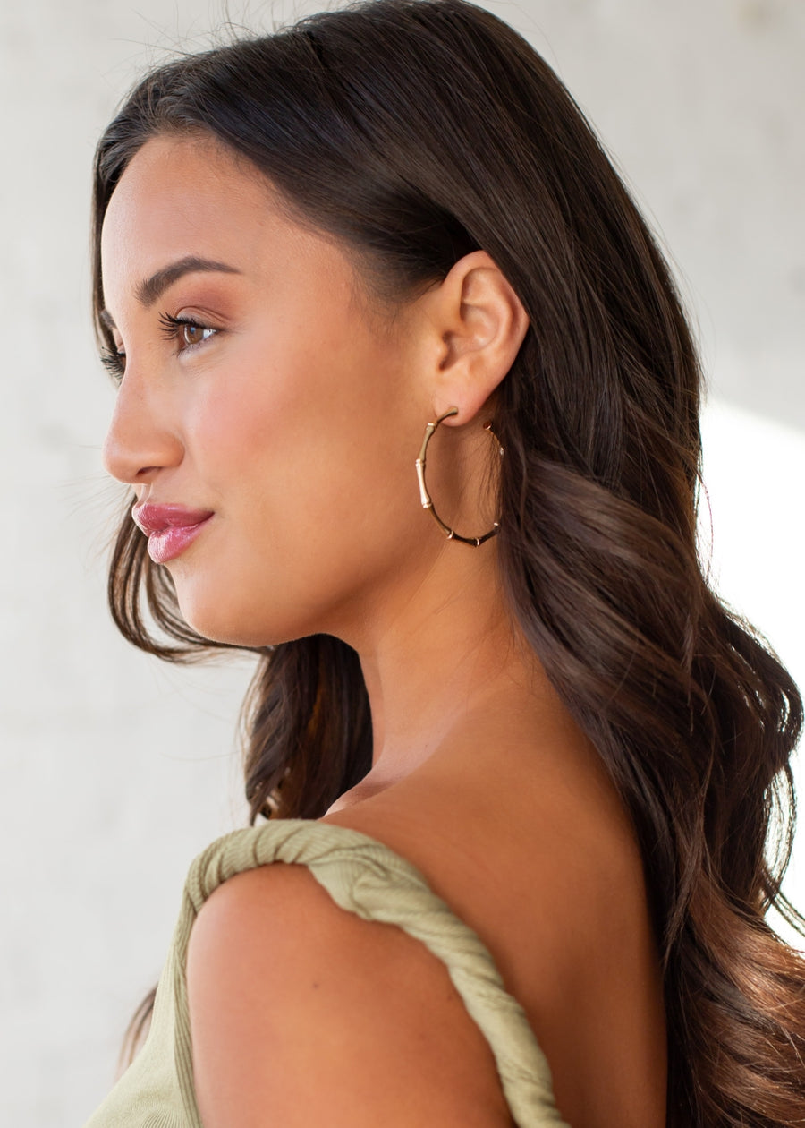 Subtle Hoops Luxe Gold Textured Large Hoops – Panache Apparel Collection