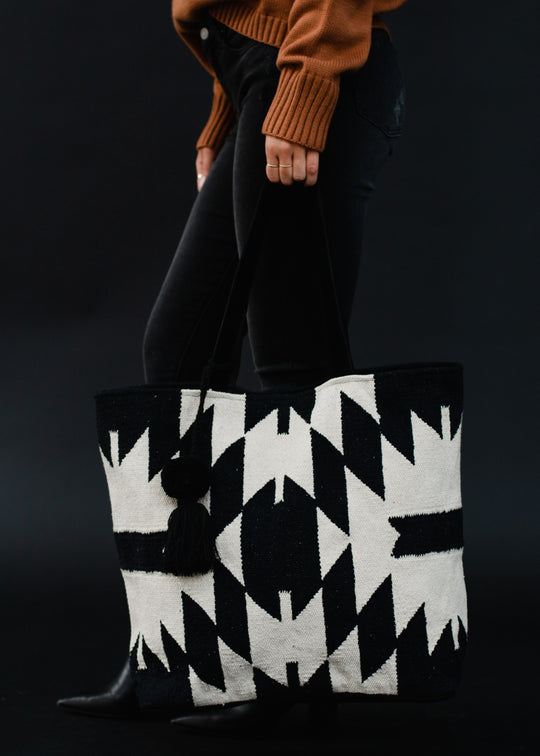 WOVEN-453_BLACK