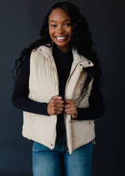 World Traveler Vest - Tan