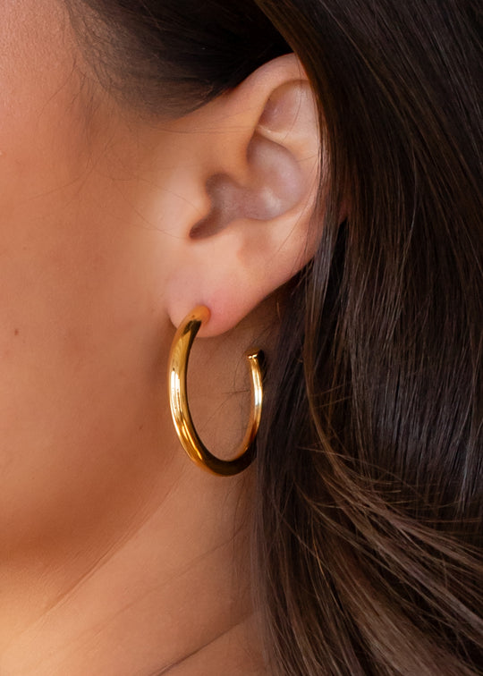 Luxe Simple Gold Hoops