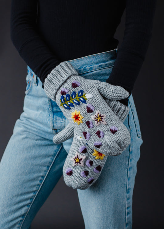 Trinity Luxe Embroidered Mittens