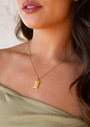 Luxe Gold Pendant Necklace