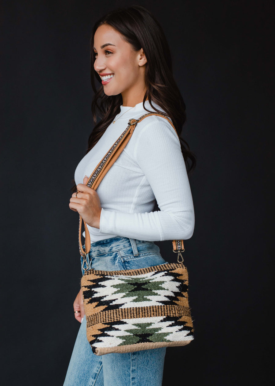 Jaxen Crossbody