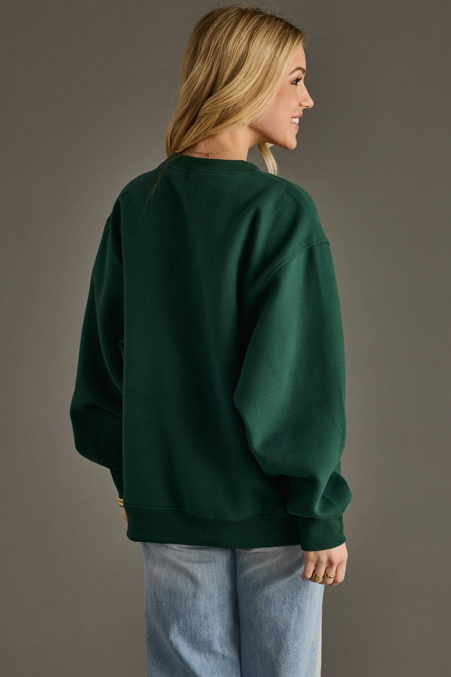 green apres sweatshirt, après sweatshirt, green sweatshirt, oversized sweatshirt, women's sweatshirt, ski trip