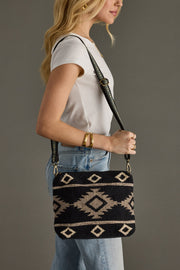 WOVEN-741_BLACK