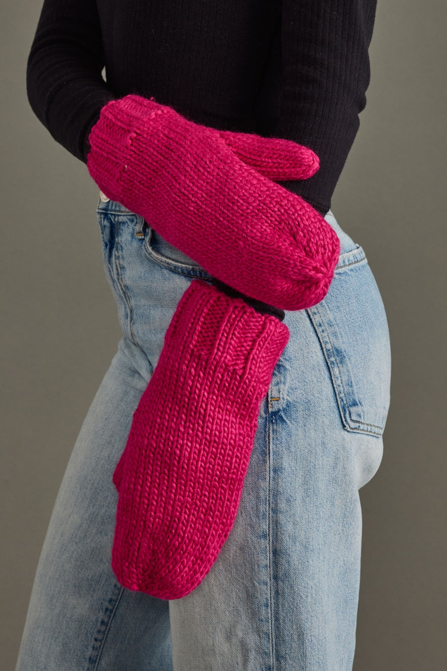 Festive Times Mittens - Magenta