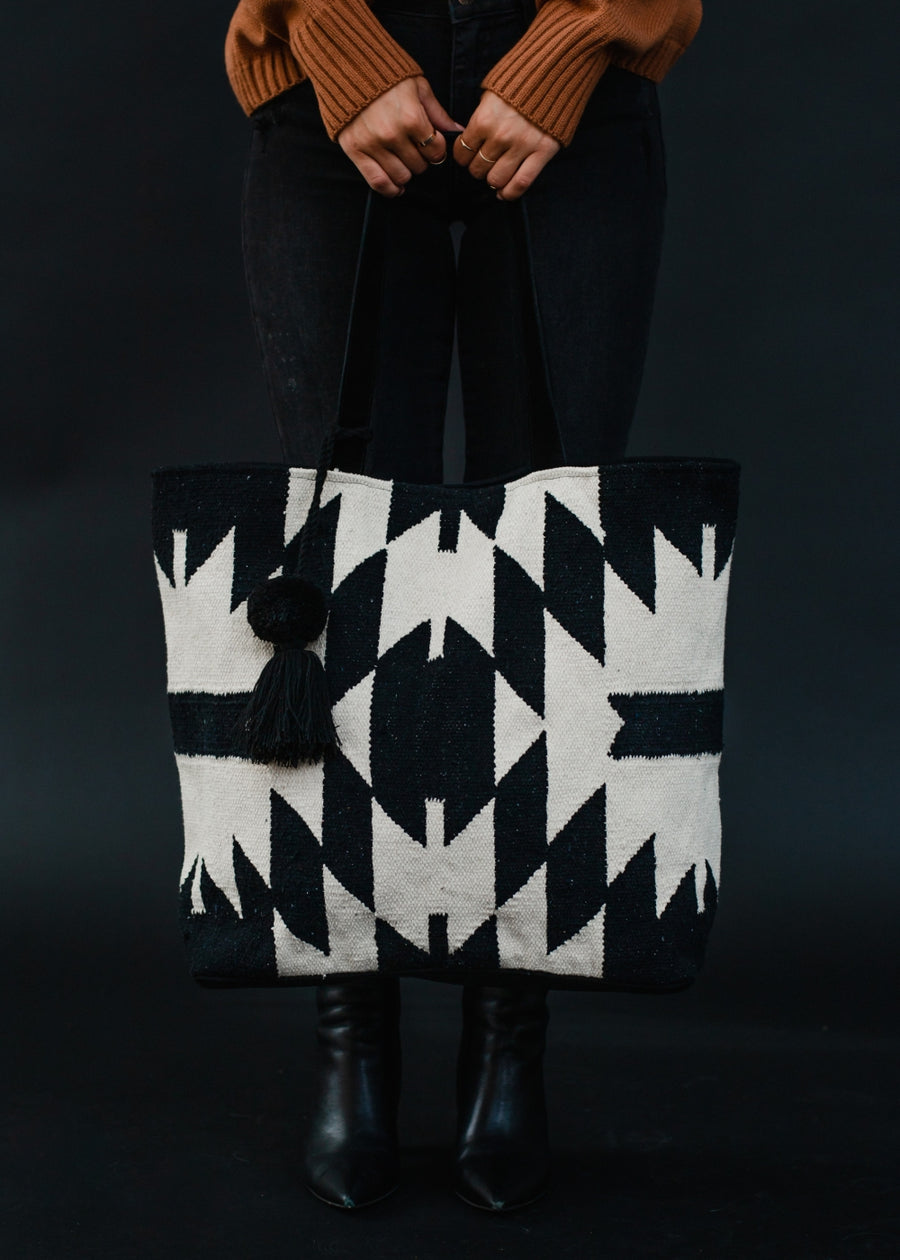 WOVEN-453_BLACK